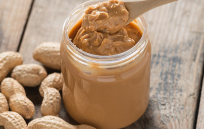Arašidové maslo (Arachis hypogea) Arašidové maslo (Arachis hypogea)